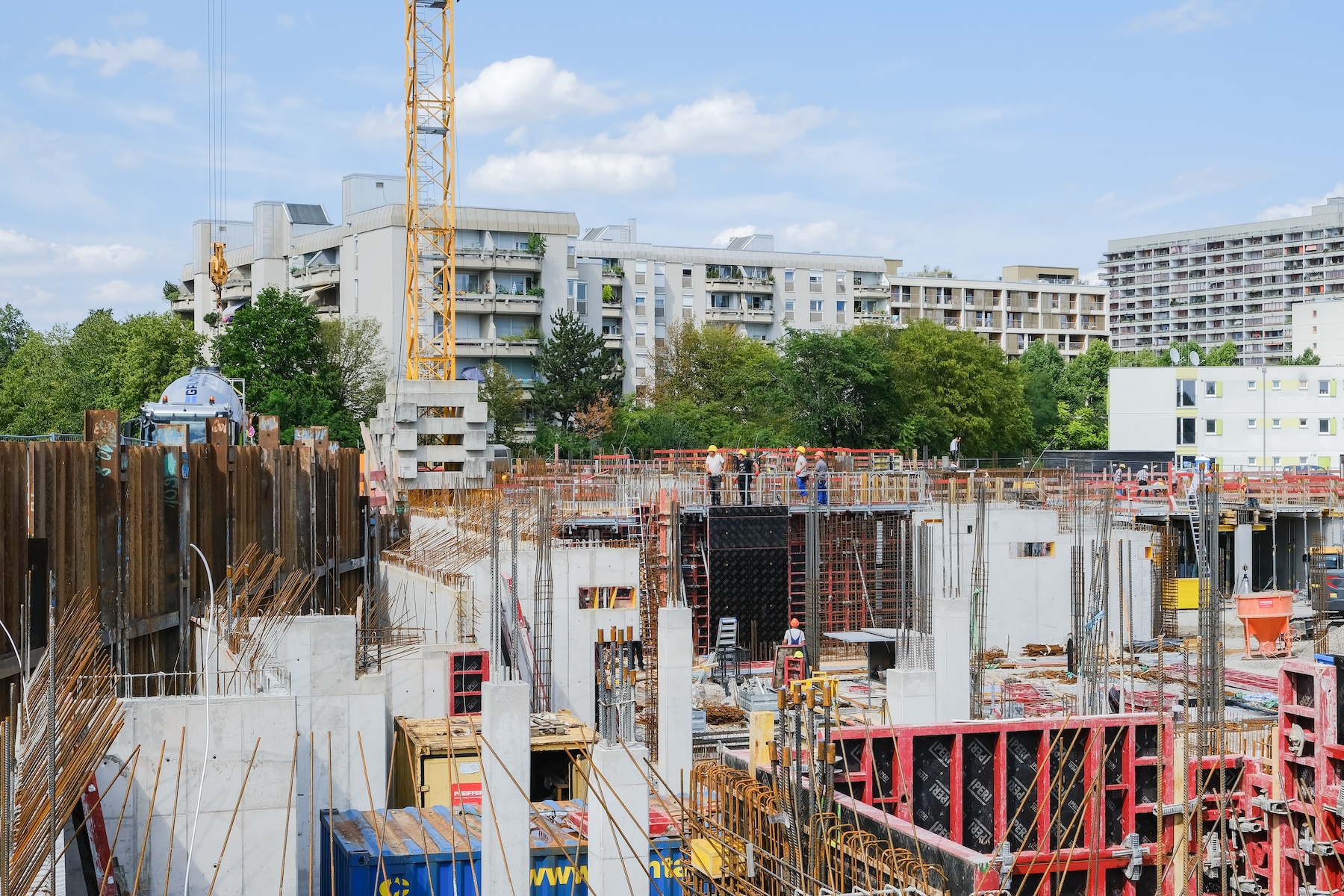 333 ZEM Baustelle Areal low